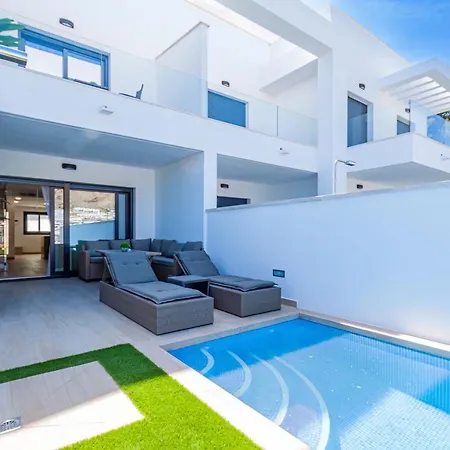 Panoramic Private Pool Nyaraló